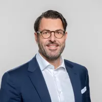 Headshot ofUrs Gasser