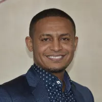 Headshot ofSamson Esayas
