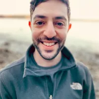 Headshot ofAaron Alva